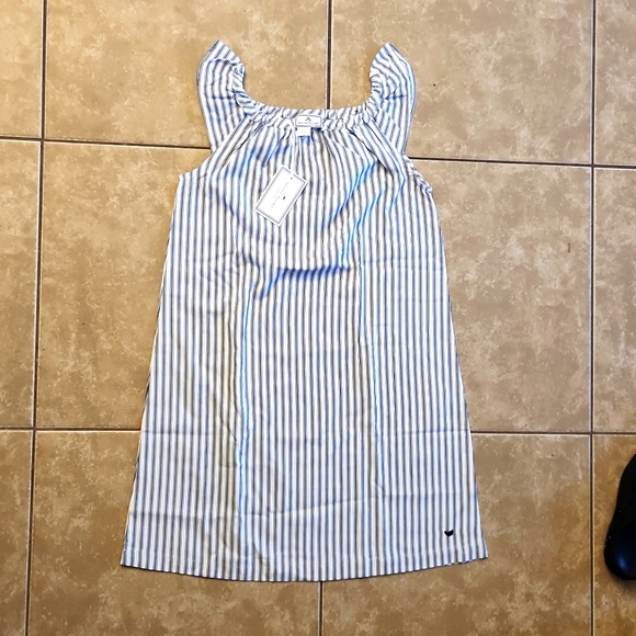 Petite Plum Navy and white dress night gown